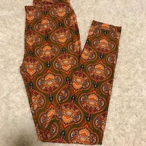 Lularoe OS ornament leggings